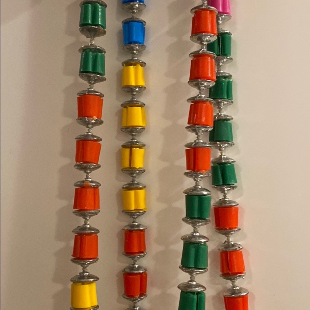 Vintage 1960s Mardi Gras Beads Mint Condition View 4